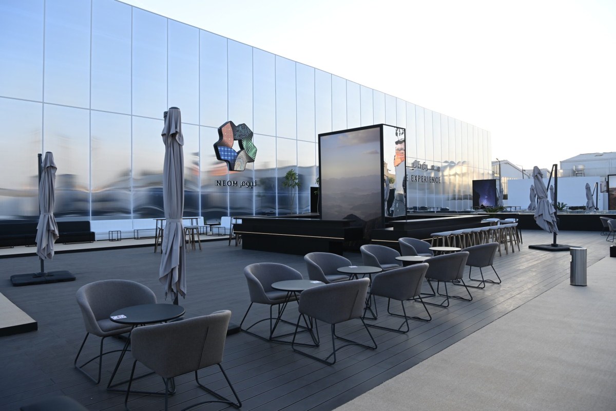 NEOM The Line Experience